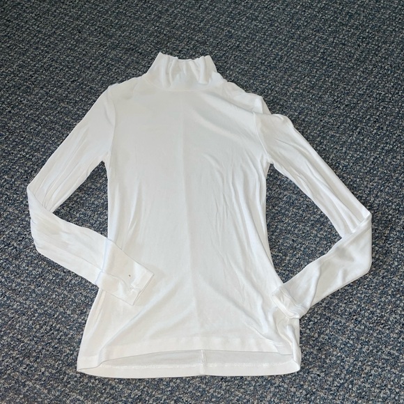 Aritzia white Mock Neck - Picture 1 of 3
